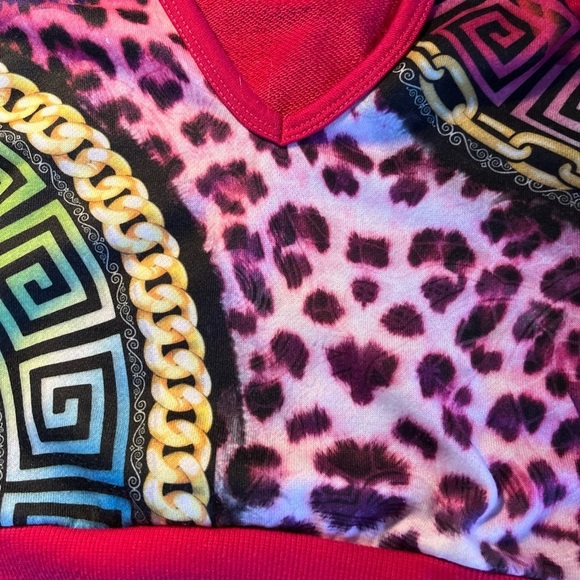 Red Fox Cropped Sweatshirt Hoodie pattern on front and hood size Small - Picture 2 of 6